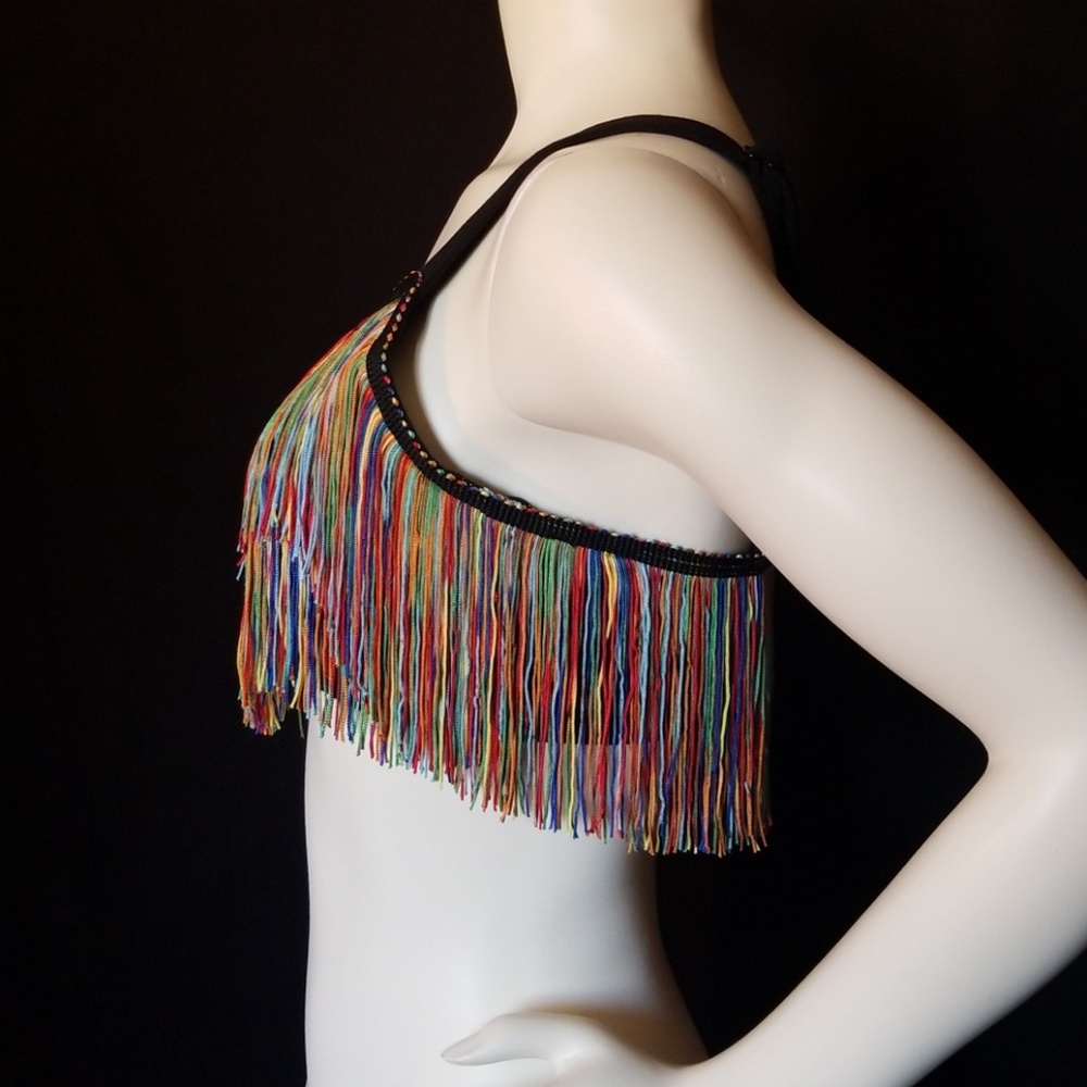 NEW ITEM.   Fun festival crop top - Picture 4 of 6